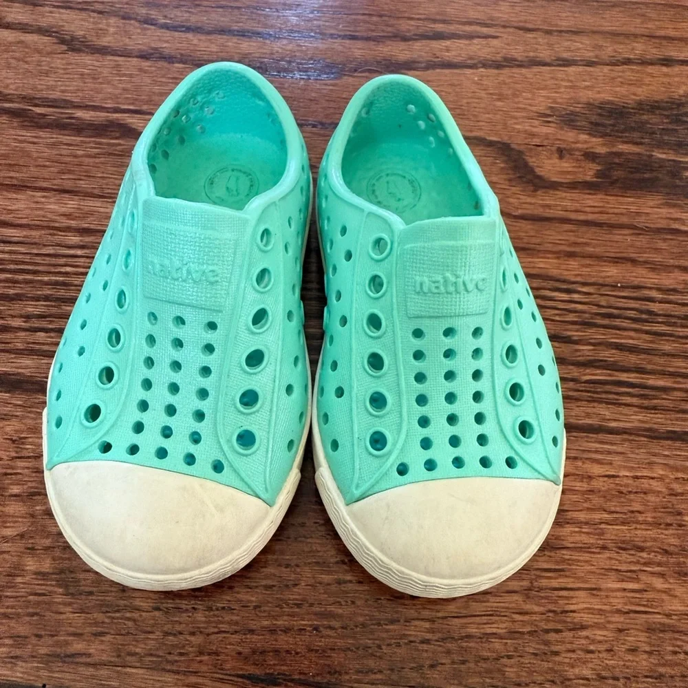 Native aqua green